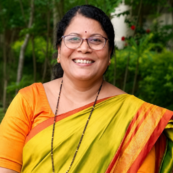 Prof. (Smt) Jayalaxmi P. Yendigeri